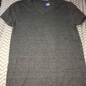 Grey short sleeve shirt